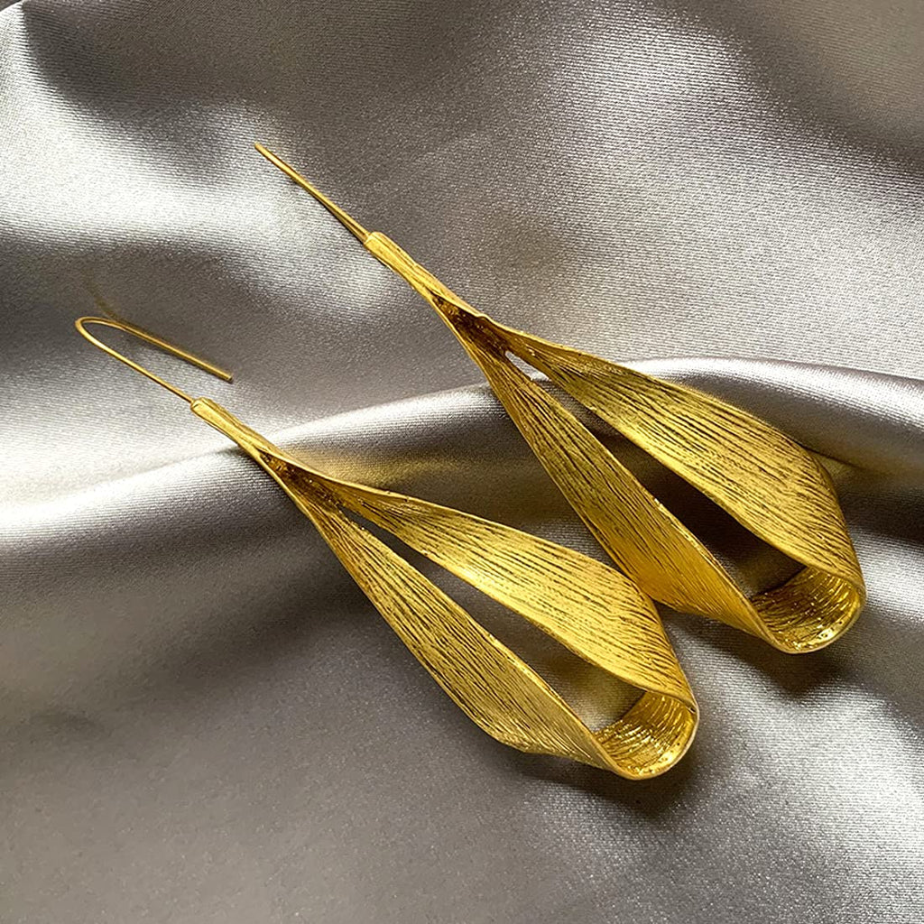 Petaline Gold Textured Wave Earrings