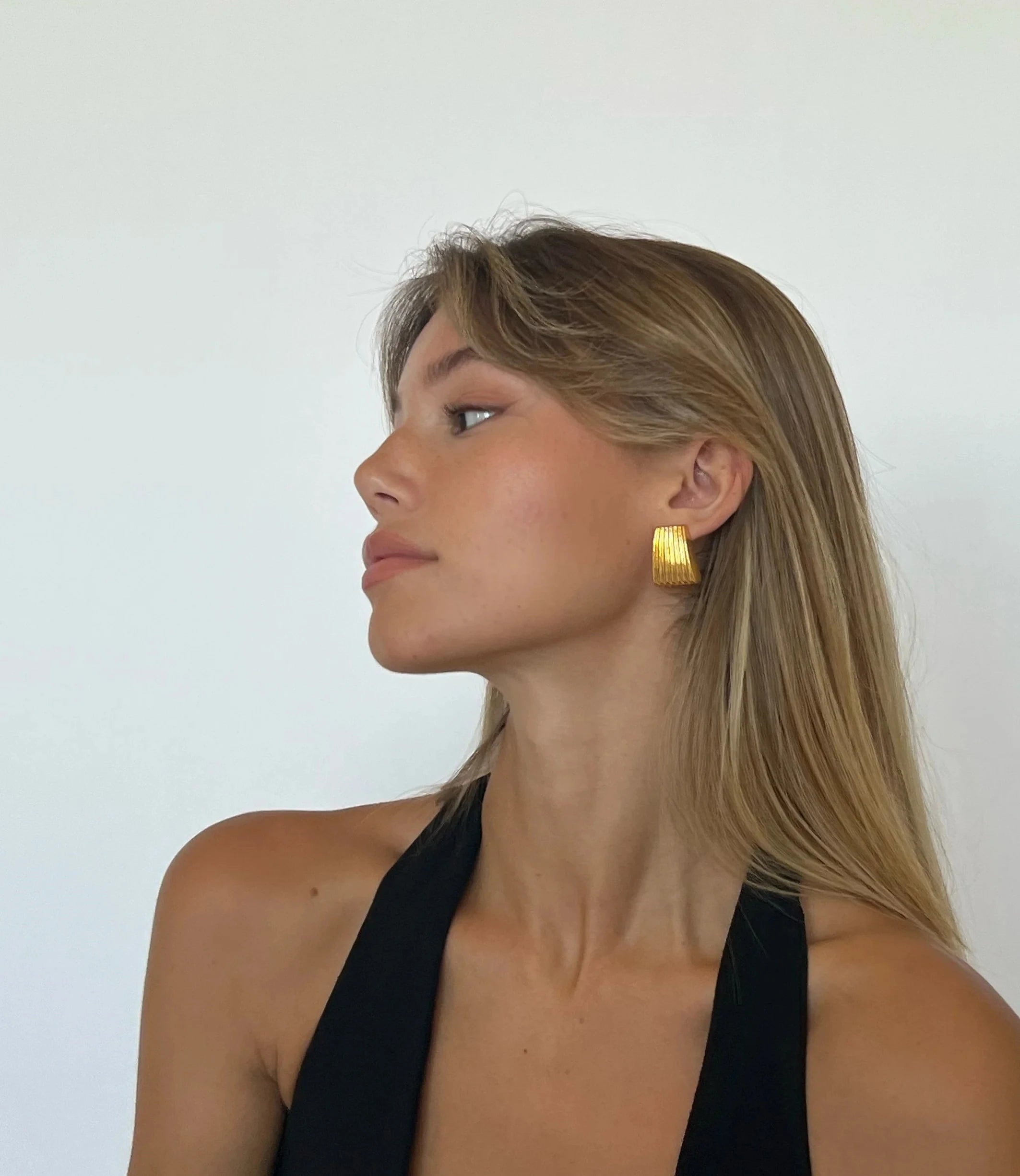 Minimalist Fluted Gold Earrings
