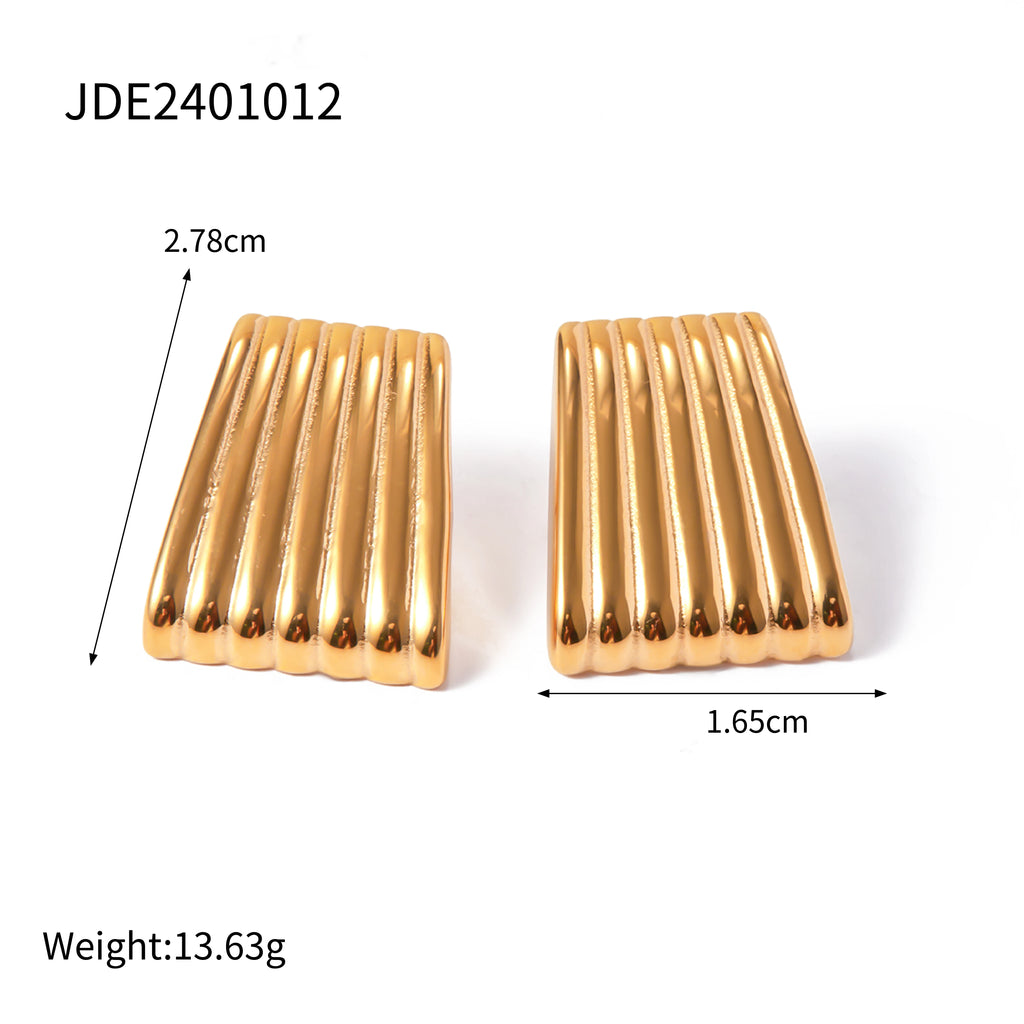 Minimalist Fluted Gold Earrings