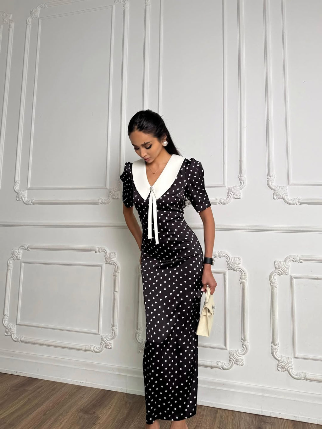 Odette Black Contrast Collar Midi Dress