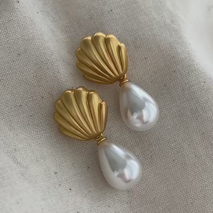 Matte Gold Seashell Earrings